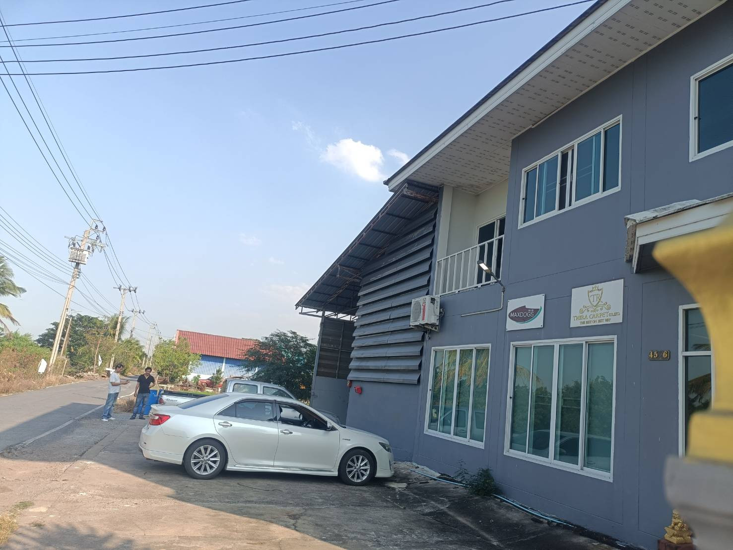 ขายตึกอาคาร ถนนเลียบคลองหลุมลี 200 ตร.ม. ใกล้ เซ็นทรัลเวสเกต ขายตึกอาคาร ถนนเลียบคลองหลุมลี 200 ตร.ม. ใกล้ เซ็นทรัลเวสเกต