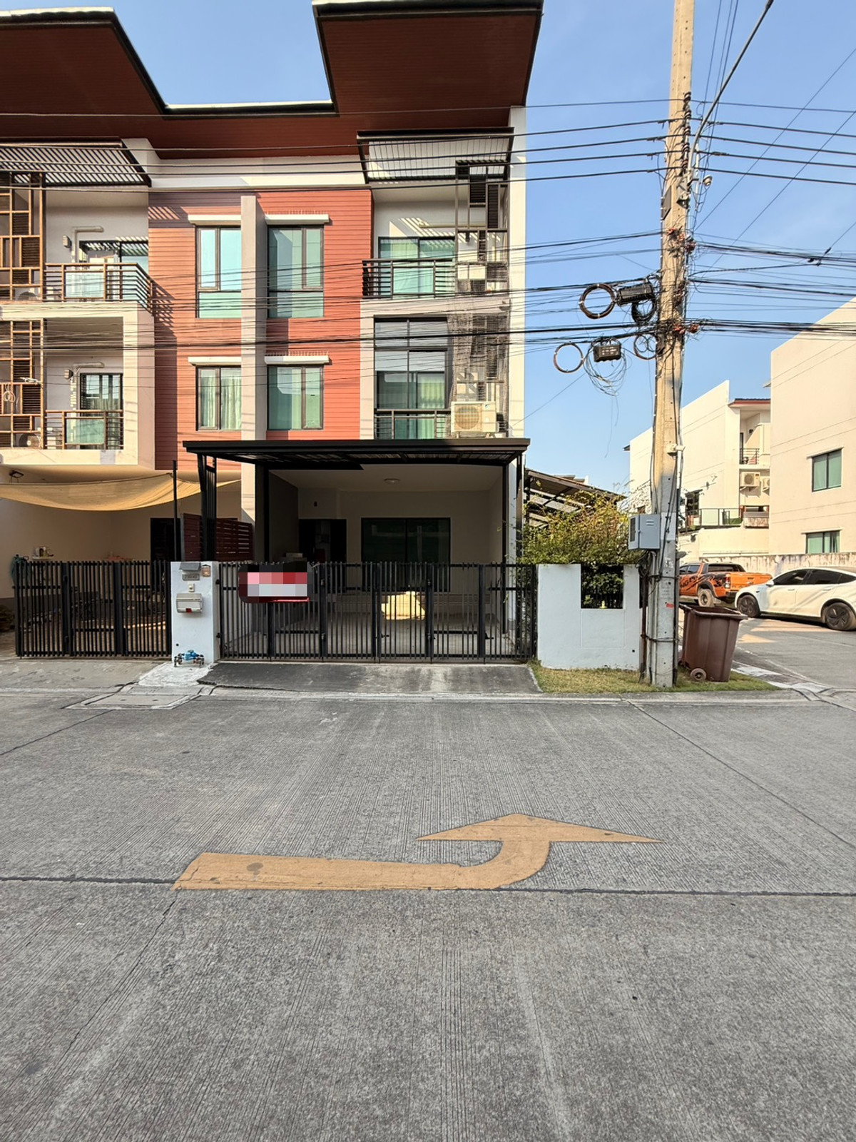 For Rent  Corner 3-Storey Townhome at iField Bangna