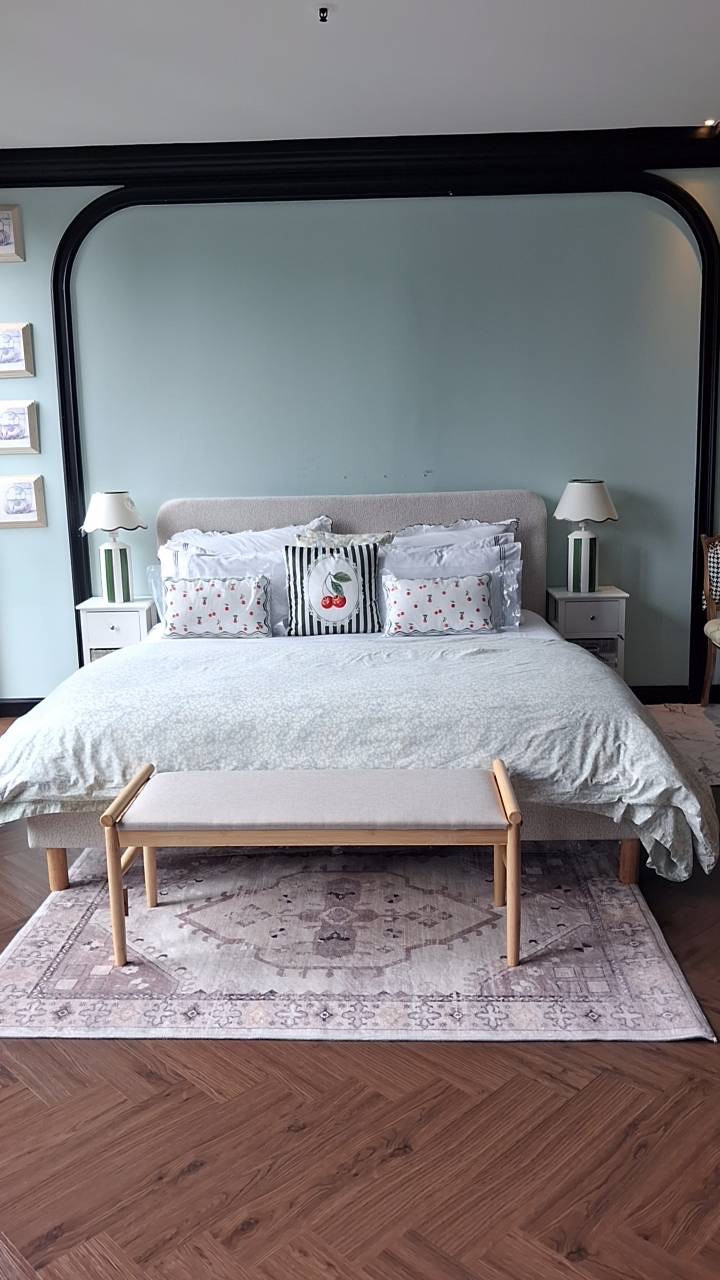 Condo for sale in the heart of Ploenchit, Noble Ploenchit, 59 sq m, near BTS Ploenchit.