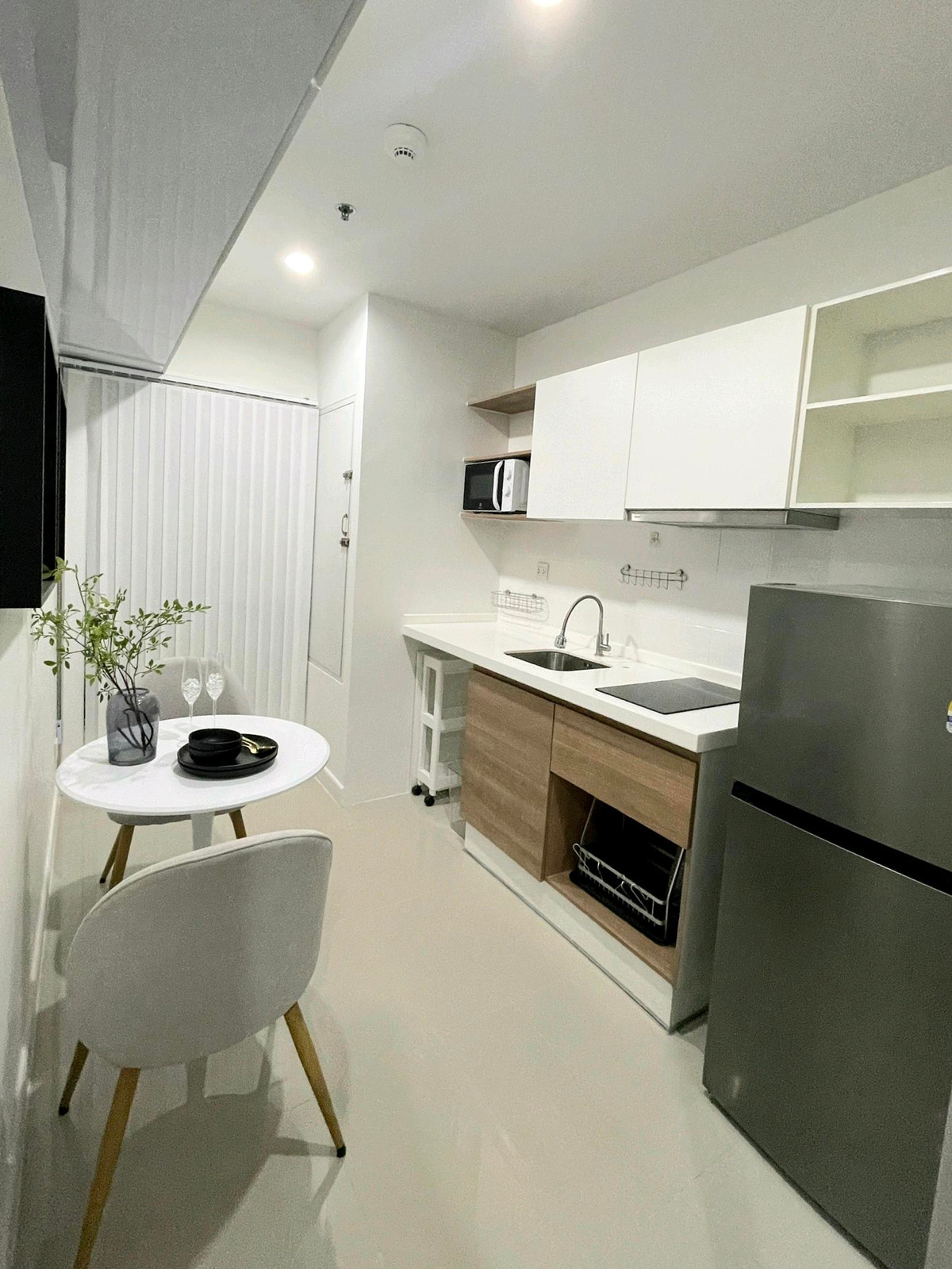 (ขายพร้อมผู้เช่า) ห้องแต่งสวยพร้อมอยู่ วิวเมือง รีโนเวทแล้ว – รูปที่ 4
