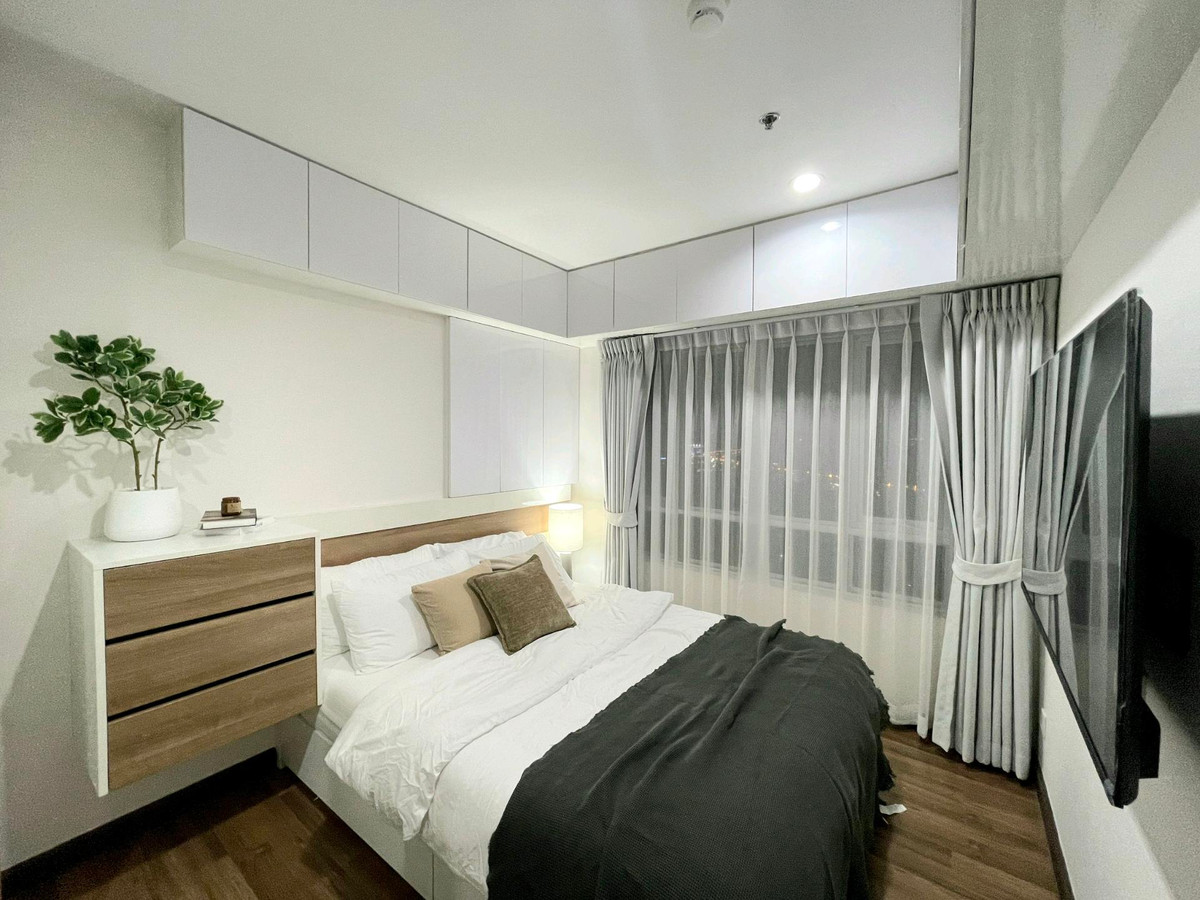 (ขายพร้อมผู้เช่า) ห้องแต่งสวยพร้อมอยู่ วิวเมือง รีโนเวทแล้ว (ขายพร้อมผู้เช่า) ห้องแต่งสวยพร้อมอยู่ วิวเมือง รีโนเวทแล้ว