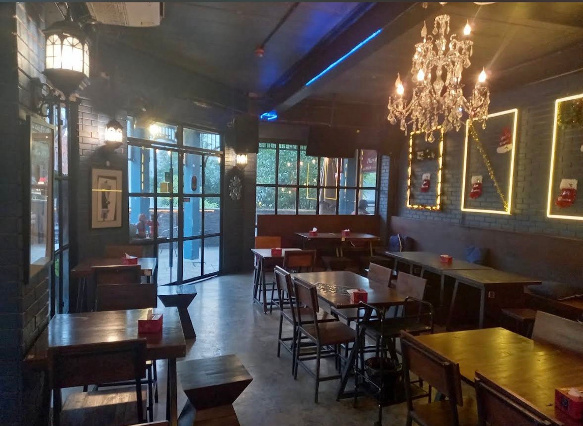 Shop for lease, PIKAPIKA BAR & RESTAURANT, ready to open immediately | Prime location on On Nut, next to the main road. – รูปที่ 2