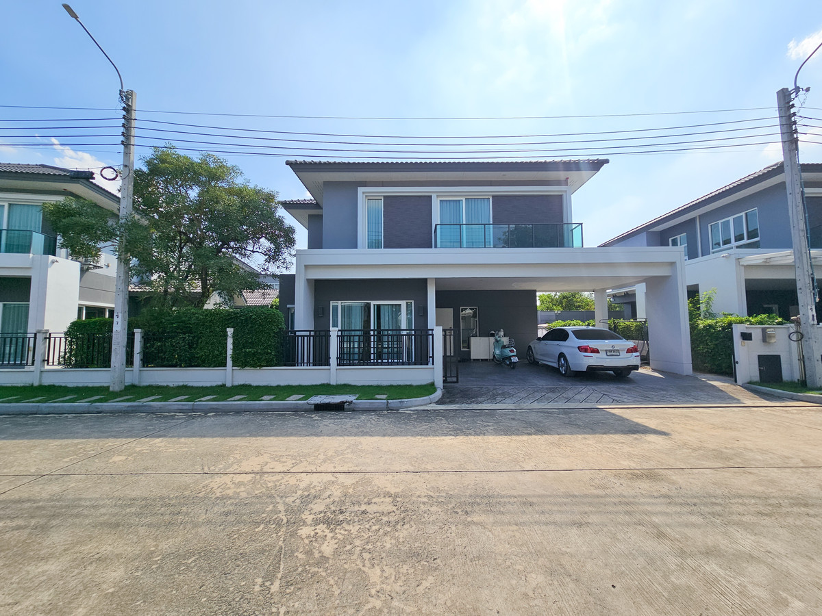 Single house for sale, The City Suksawat 64, 2 floors, 57.9 sq m, 255 sq m., 4 bedrooms, 5 bathrooms, no house opposite, garden view, facing north, can enter and exit 2 main routes, both Soi Suksawat 64 and Soi Pracha Uthit 69.