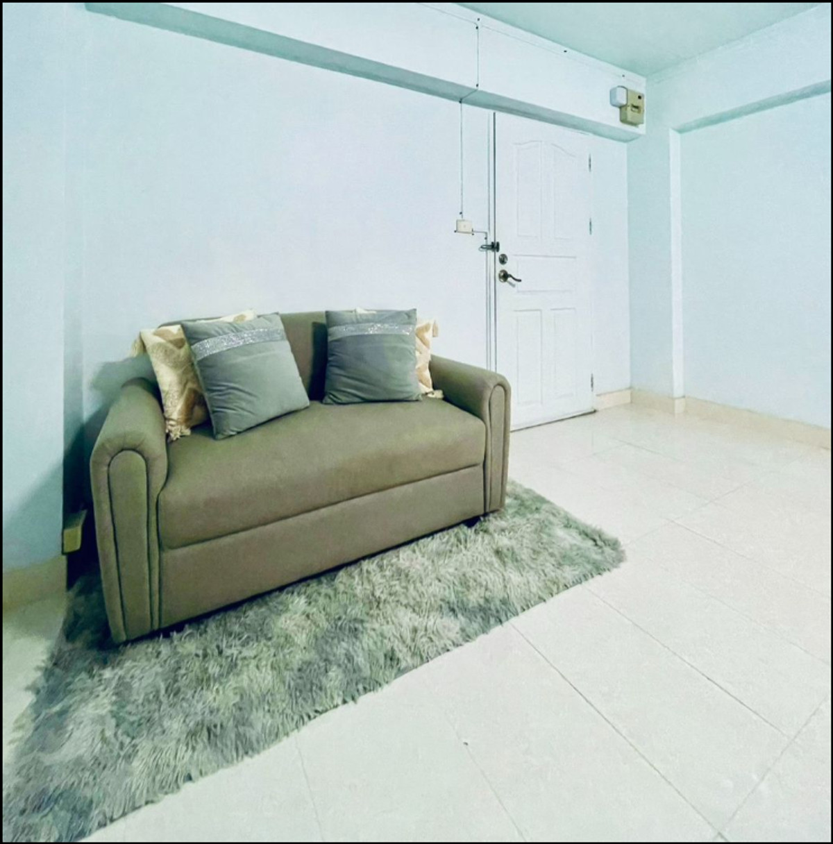 ขายด่วนเพียง 1 ลบ. ห้องสตูดิโอ พร้อมเฟอร์นิเจอร์ โครงการ studio one zone condo (S5278) – รูปที่ 4