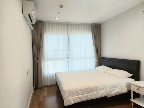  ★ Condolette Ize Ratchathewi ★ 65 sq m, 19th floor (2 bedroom, 2 bathroom), ★ Near BTS Ratchathewi ★ Near Siam Center, Siam Square ★ Many amenities ★ Fully furnished with appliances ★