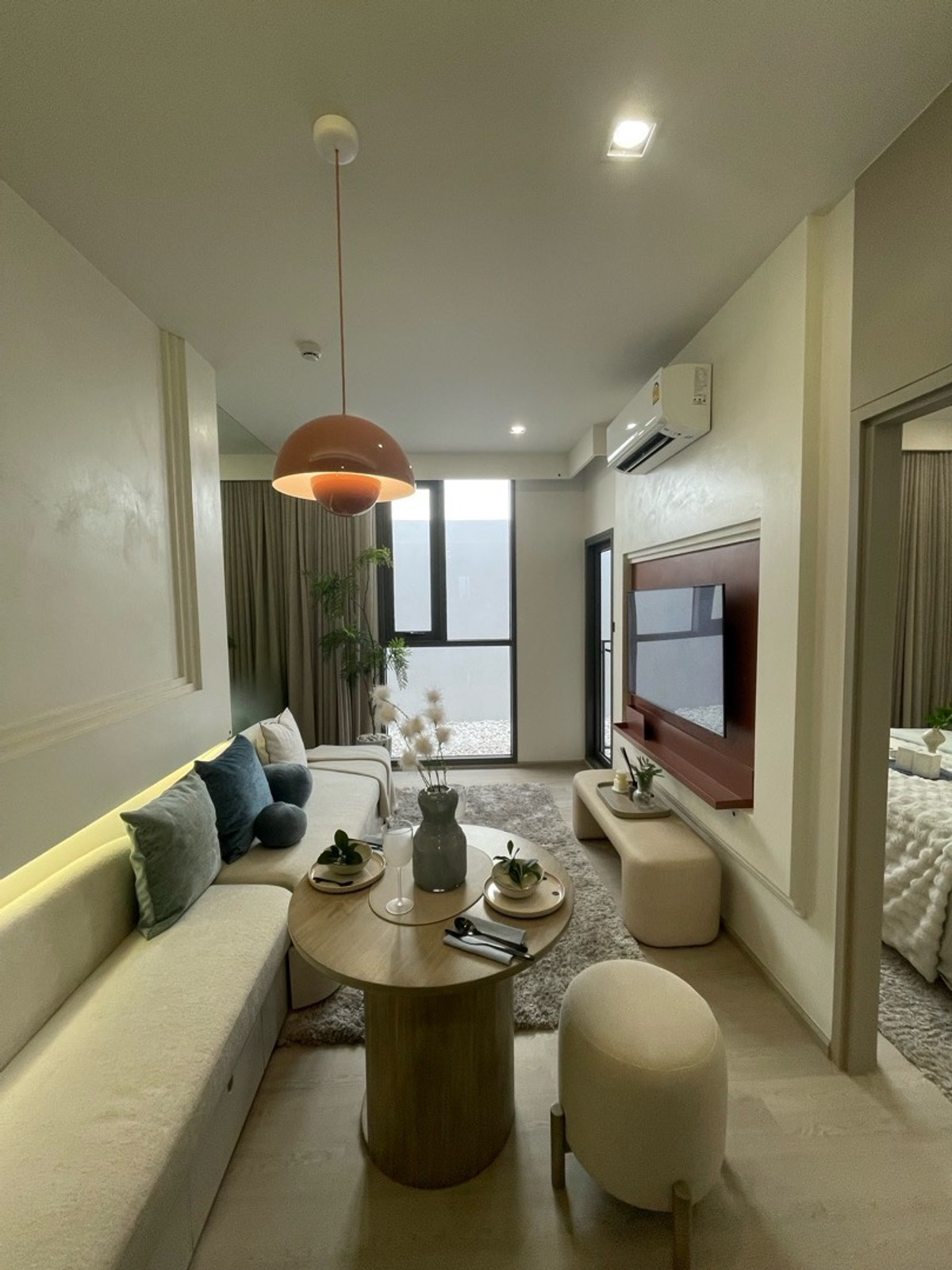 ขายดาว์น ห้องชุด Refernce Ekkamai วิวเมืองทองหล่อ-พร้อมพงษ์ 