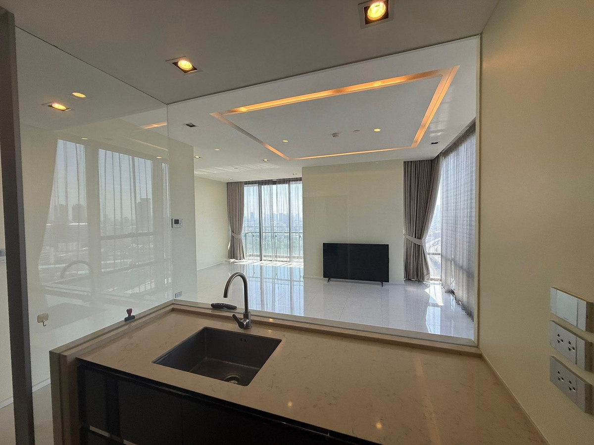 ✨📣 𝐅𝐨𝐫 𝐑𝐞𝐧𝐭!!! ◆ 𝐓𝐡𝐞 𝐁𝐚𝐧𝐠𝐤𝐨𝐤 𝐒𝐚𝐭𝐡𝐨𝐫𝐧. 2 Bedrooms 2 Bathrooms - Usable area 104.19 SQ.M. …𝗔𝘃𝗮𝗶𝗹𝗮𝗯𝗹𝗲 𝗡𝗼𝘄!!! ☎️ 𝟬𝟲𝟮-𝟲𝟵𝟰𝟭𝟳𝟵𝟰 ✨📣 𝐅𝐨𝐫 𝐑𝐞𝐧𝐭!!! ◆ 𝐓𝐡𝐞 𝐁𝐚𝐧𝐠𝐤𝐨𝐤 𝐒𝐚𝐭𝐡𝐨𝐫𝐧. 2 Bedrooms 2 Bathrooms - Usable area 104.19 SQ.M. …𝗔𝘃𝗮𝗶𝗹𝗮𝗯𝗹𝗲 𝗡𝗼𝘄!!! ☎️ 𝟬𝟲𝟮-𝟲𝟵𝟰𝟭𝟳𝟵𝟰