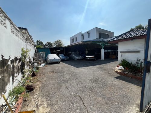 🔥 Land for sale, Rama 9 Soi 39 | Large plot 266 square wah, New CBD Rama 9 location, suitable for developing a residential project 📍 Location: Rama 9 Soi 39, Huai Khwang Subdistrict/District, Bangkok, potential location connecting Rama 9 – Ratchadaphisek 