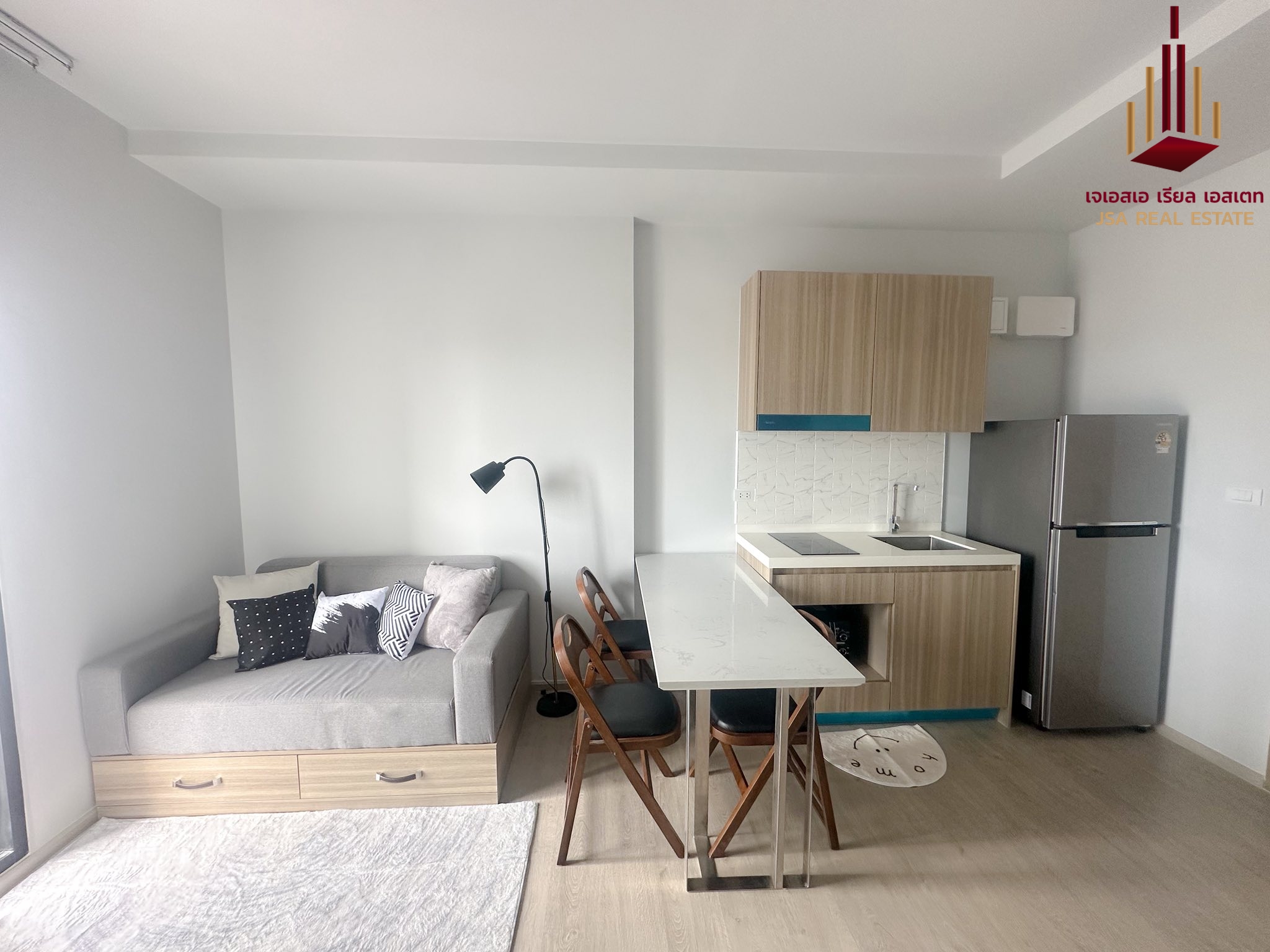 ✨ For Rent: Altitude Unicorn Sathorn - Tha Phra   Condo ✨  💰 Only 15,000 THB/month