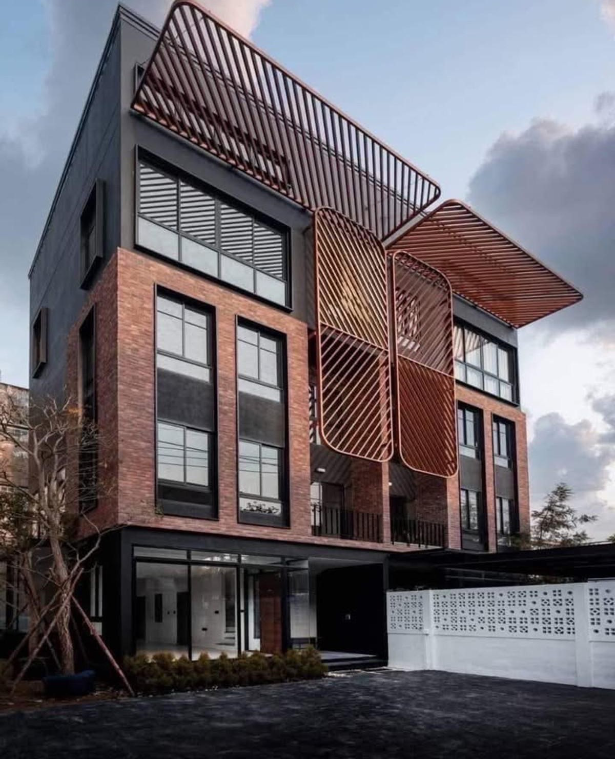 🔥🔥30713🔥🔥 ให้เช่าบ้านแฝด 3.5 ชั้น Britloft Kaset-Phahol  บริทลอฟท์ เกษตร-พหลฯ🌐LINE ID : @fastforrentcondo – รูปที่ 2