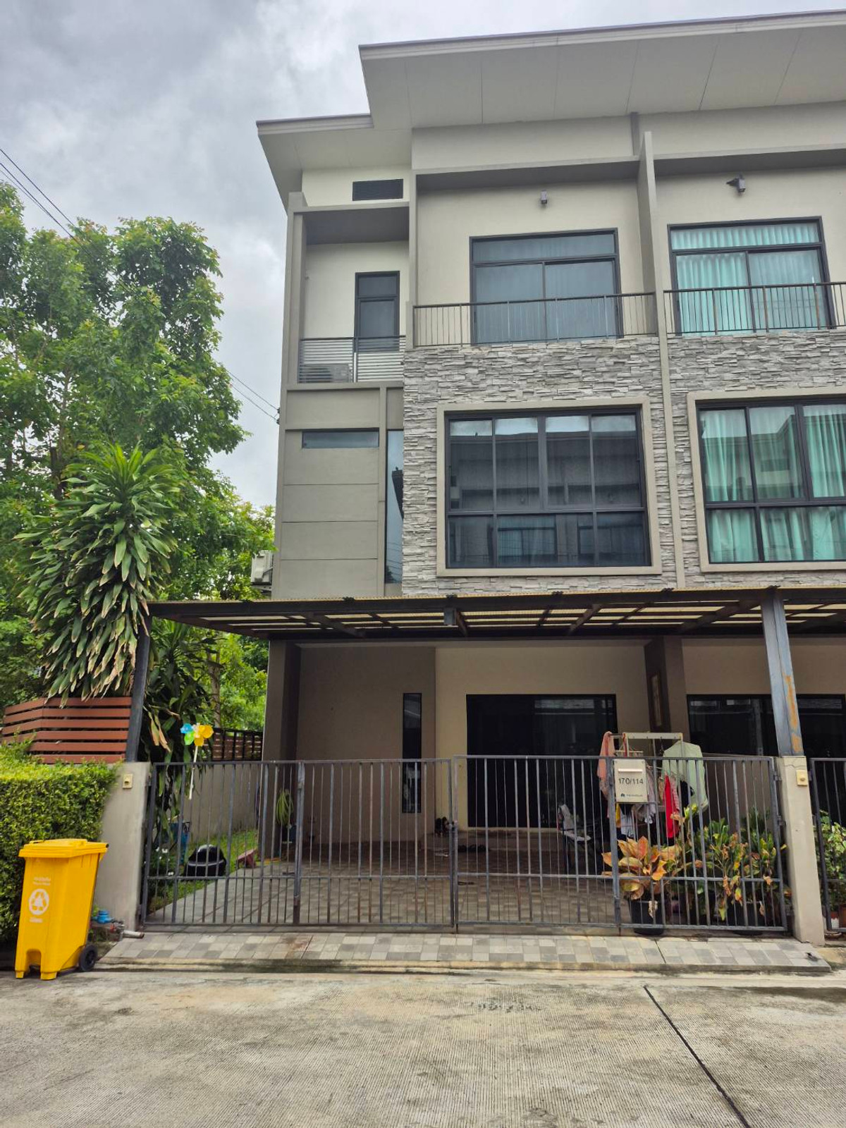 ขายทาวน์โฮม 3 ชั้น หลังมุม 28 ตร.วา พร้อมเฟอร์สวย บ้านเปี่ยมสุข ปิ่นเกล้า - กาญจนาภิเษก ขายทาวน์โฮม 3 ชั้น หลังมุม 28 ตร.วา พร้อมเฟอร์สวย บ้านเปี่ยมสุข ปิ่นเกล้า - กาญจนาภิเษก
