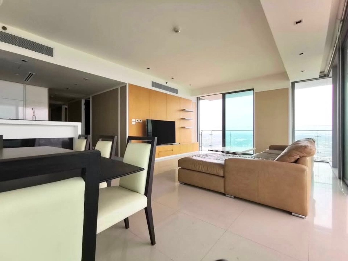 The Pano Rama 3 Spacious Riverfront Unit with Bhumibol Bridge View The Pano Rama 3 Spacious Riverfront Unit with Bhumibol Bridge View