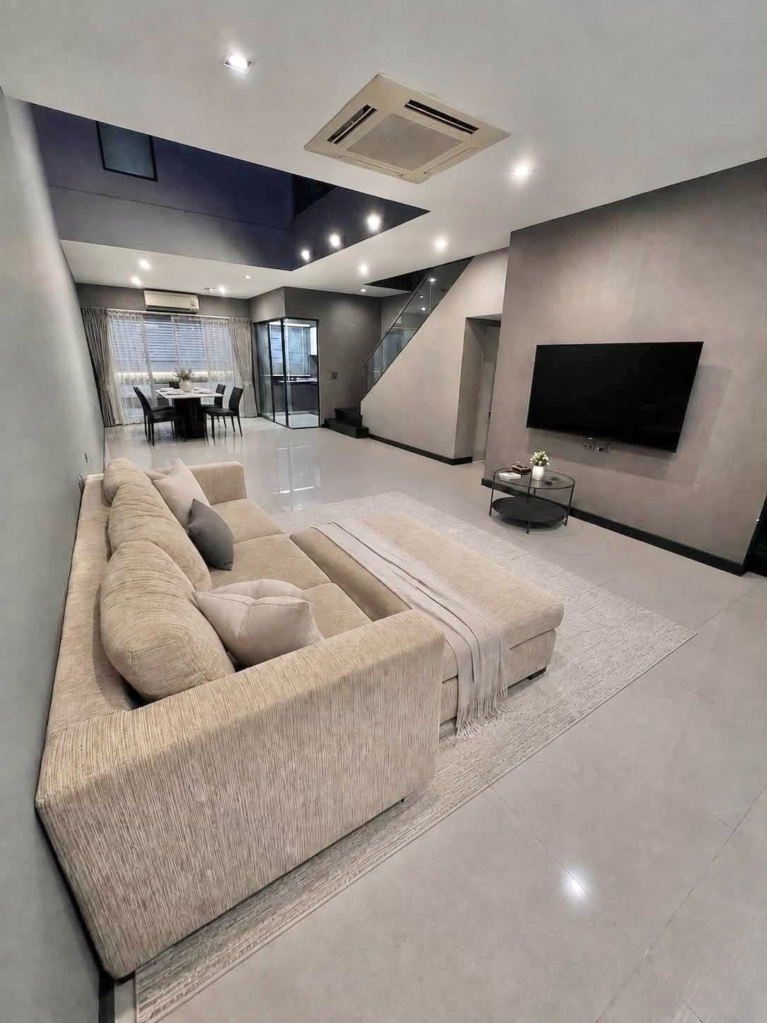 🔥🔥32143🔥🔥 Townhome for rent at THE LANDMARK EKAMAI-RAMINDRA 🌐 LINE ID: @fasforrentcondo