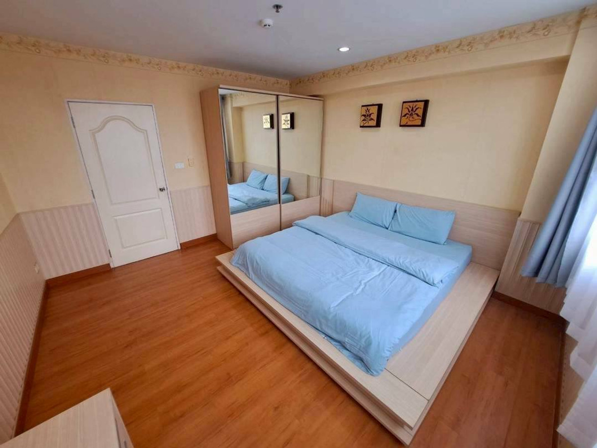 Sriracha Condo Ville, 11th floor, area 48.82 sq m., has a balcony, beautiful view, near the pier going to Koh Sichang, corner room, 1 bedroom, price 1.7 million baht. Sriracha Condo Ville, 11th floor, area 48.82 sq m., has a balcony, beautiful view, near the pier going to Koh Sichang, corner room, 1 bedroom, price 1.7 million baht.