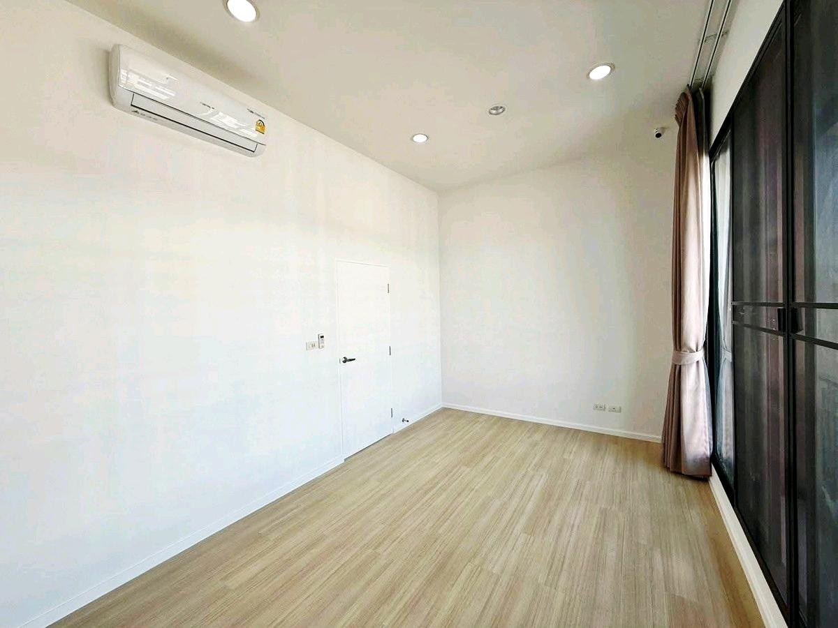✨  ขายด่วนมาก! ✨ ทาวน์โฮม 3 ชั้น ✅️แถมเฟอร์นิเจอร์ทั้งหลัง สวยพร้อมอยู่  – รูปที่ 2