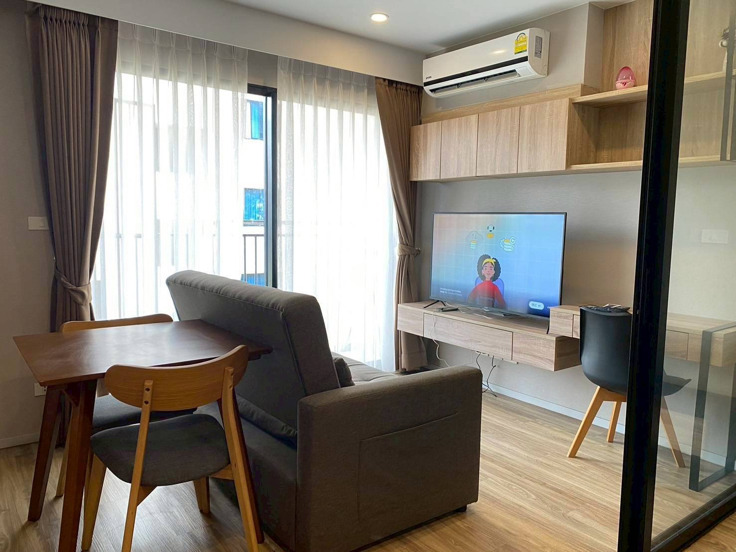 💙💛❤️(For Rent)Blossom Condo Sathorn Charoenrat 🚝 BTS Surasak(with shuttle van) 💙💛❤️(For Rent)Blossom Condo Sathorn Charoenrat 🚝 BTS Surasak(with shuttle van)