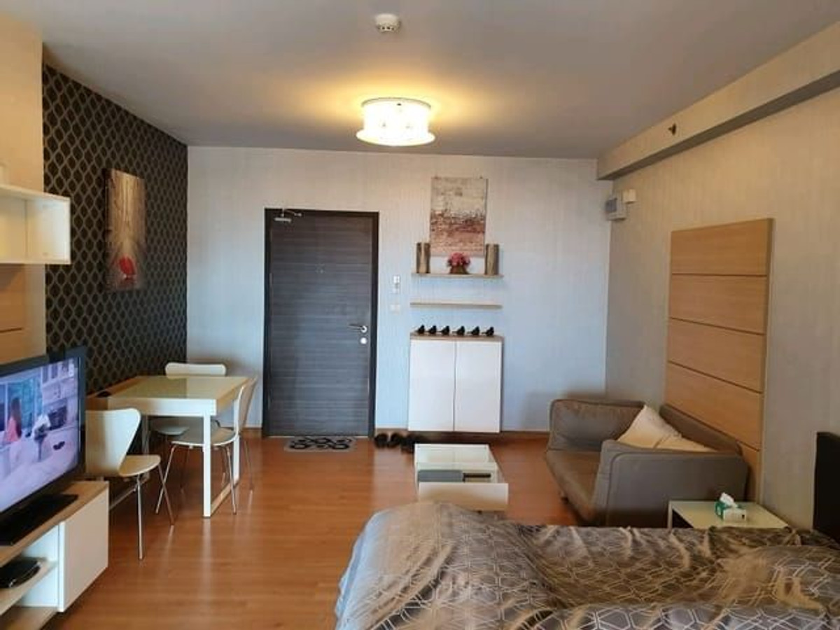 Condo for Rent: Supalai Park Ekkamai–Thonglor Near BTS Ekkamai Condo for Rent: Supalai Park Ekkamai–Thonglor Near BTS Ekkamai
