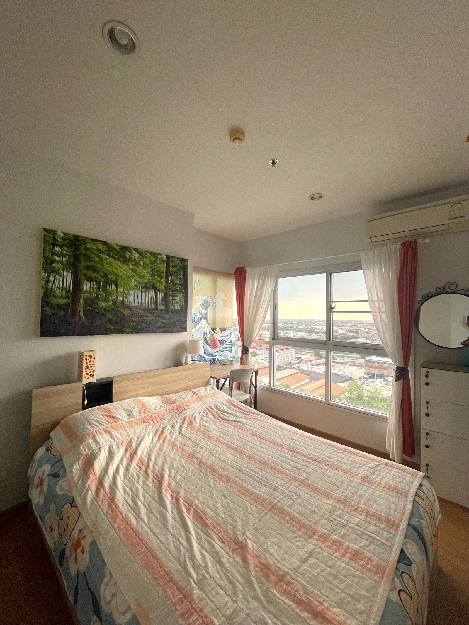 For rent, 2 bedrooms, beautifully decorated (price negotiable) The Parkland Phetkasem Condo, next to Lak Song MRT. For rent, 2 bedrooms, beautifully decorated (price negotiable) The Parkland Phetkasem Condo, next to Lak Song MRT.