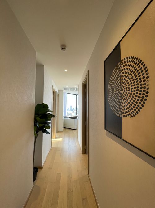 Condo for sale: Ashton Asoke-Rama 9, 2 bedrooms, 2 bathrooms, usable area 62.26 sq m, in the OMEGA building, fully decorated with furniture.  Ready to receive full promotions The ultimate in luxury in the heart of New CBD, only 230 m. from MRT.