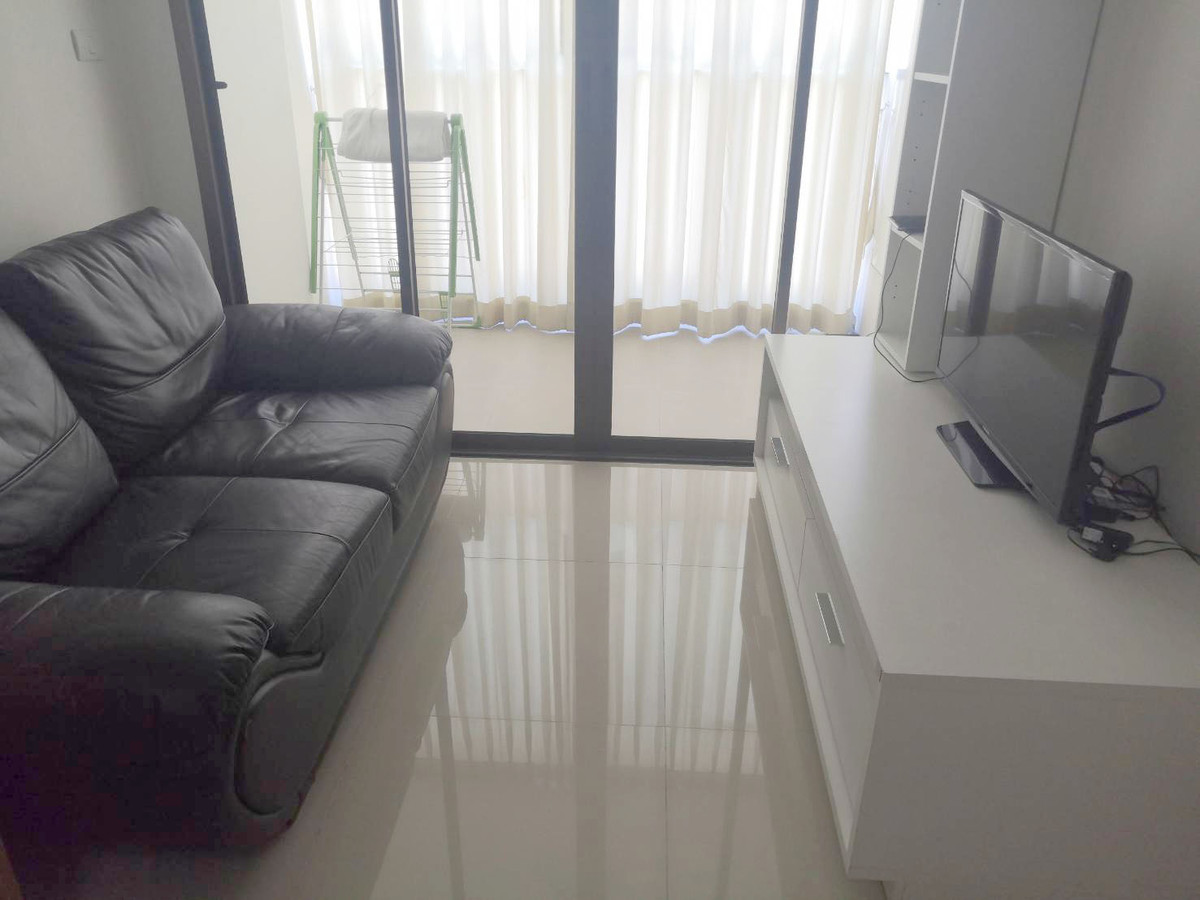 Ideo Mix 103, corner room, fully furnished, ready to move in, price 15000 baht, negotiable price. Ideo Mix 103, corner room, fully furnished, ready to move in, price 15000 baht, negotiable price.