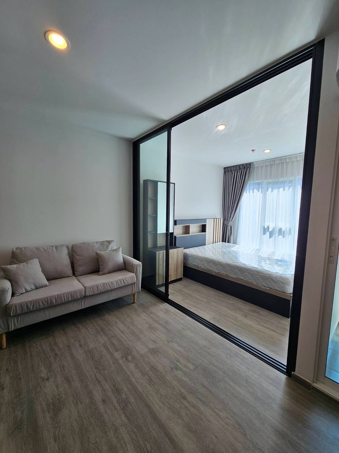 ใหม่🌈Regent Home Bangna (รีเจ้นท์โฮม บางนา) ใกล้BTS🚝เพียง350เมตร ตึกDชั้น24 วิวสระสวน(28 ตร.ม.) 1ห้องนอน เฟอร์นิเจอร์ +เครื่องไฟฟ้าครบ(แอร์2+เครื่องซักผ้าฝาหน้า – รูปที่ 2