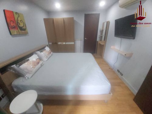 ✨ For Rent: Quad Silom Condo ✨  💰 Only 22,000 THB/month
