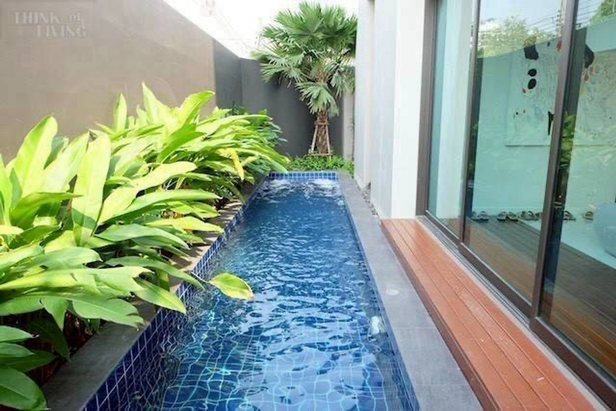 House with Private pool for rent