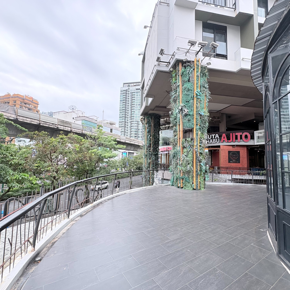 พื้นที่เช่าสำหรับร้านค้าปลีกและร้านอาหาร ย่านพร้อมพงษ์-ทองหล่อ – รูปที่ 4