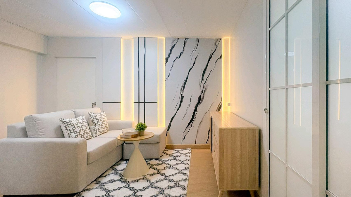 🏙Thana Place💕 Big room, 2 bedrooms, can accommodate many people. You can raise animals 🐈🦮🐥🐇 in the Lat Phrao area. Convenient travel 🚗🚅