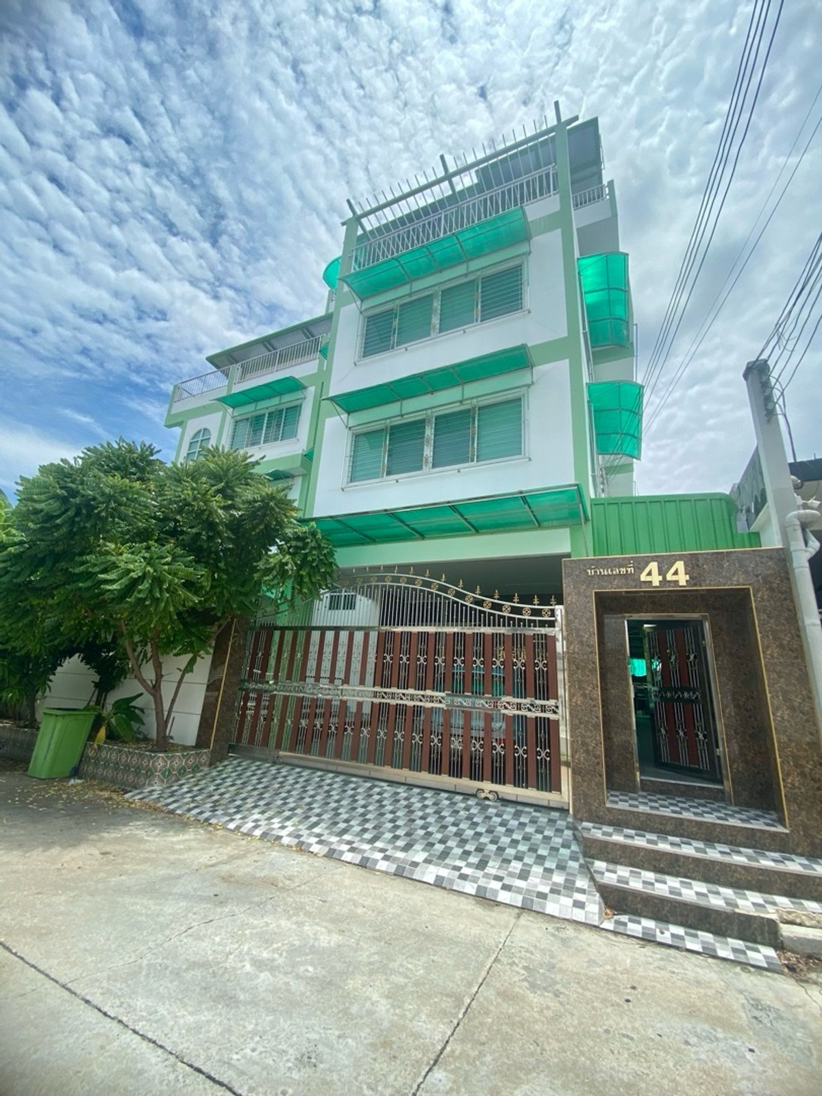 🏢 ออฟฟิศให้เช่า 3 ชั้น 📍BTS บางนา ‼️ราคาพิเศษ 26K/ชั้น💸 ทำเลดี💎 สิ่งอำนวยครบ✅