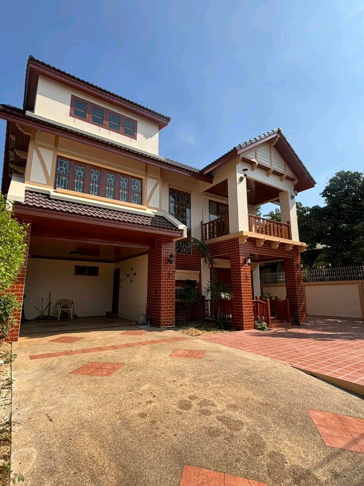 For rent, Muang Thong Village 1, house size 100 sq m. For rent, Muang Thong Village 1, house size 100 sq m.