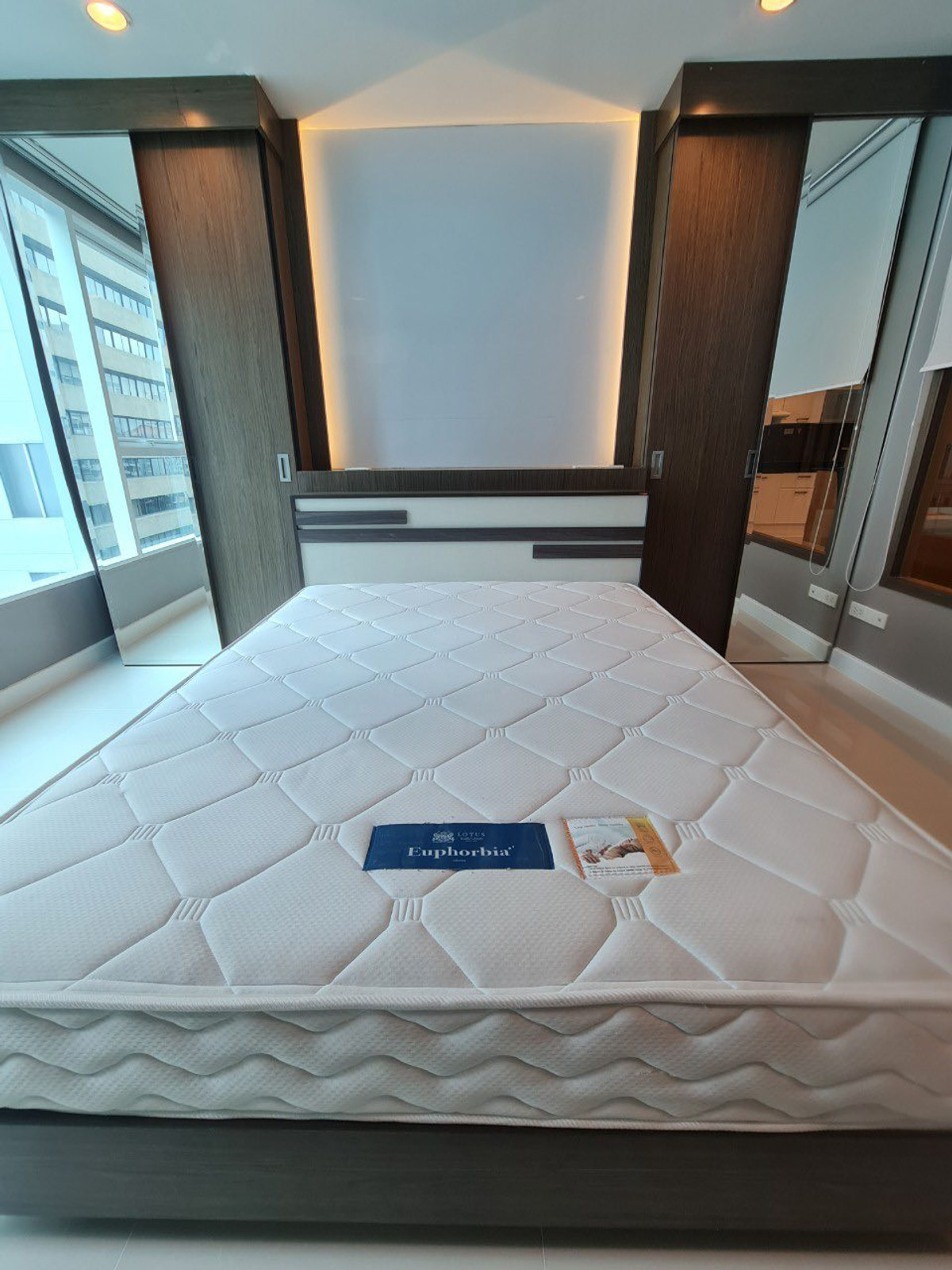 ขายคอนโด Sukhumvit Living Town ราคา 5,700,000 บาท [NCs260106]