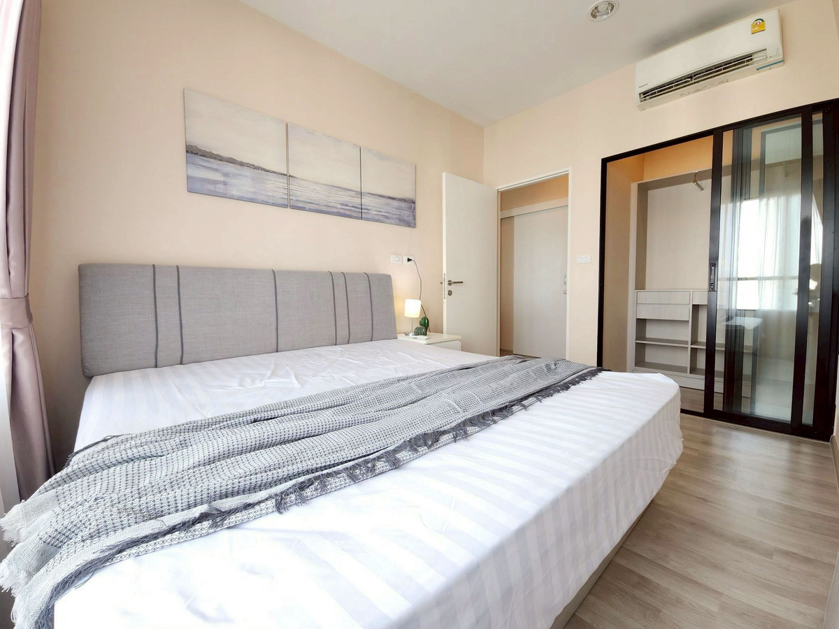Selling price below market 5 hundred thousand / for rent special price only 20,000 baht, beautiful room, complete with electrical appliances. Selling price below market 5 hundred thousand / for rent special price only 20,000 baht, beautiful room, complete with electrical appliances.