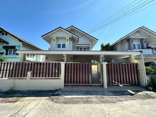 บ้านเดี่ยวให้เช่า ศรีราชา ลัดดาเฮ้าส์ ศรีราชา รีโนเวทใหม่ พร้อมอยู่