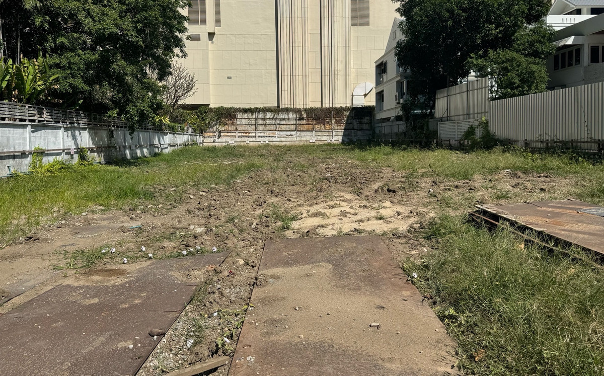Land for rent, 300 square wah, Lang Suan, Witthayu, Ploenchit, Siam, Chidlom, suitable for spa, clinic, wellness, exercise, sports, community. Land for rent, 300 square wah, Lang Suan, Witthayu, Ploenchit, Siam, Chidlom, suitable for spa, clinic, wellness, exercise, sports, community.