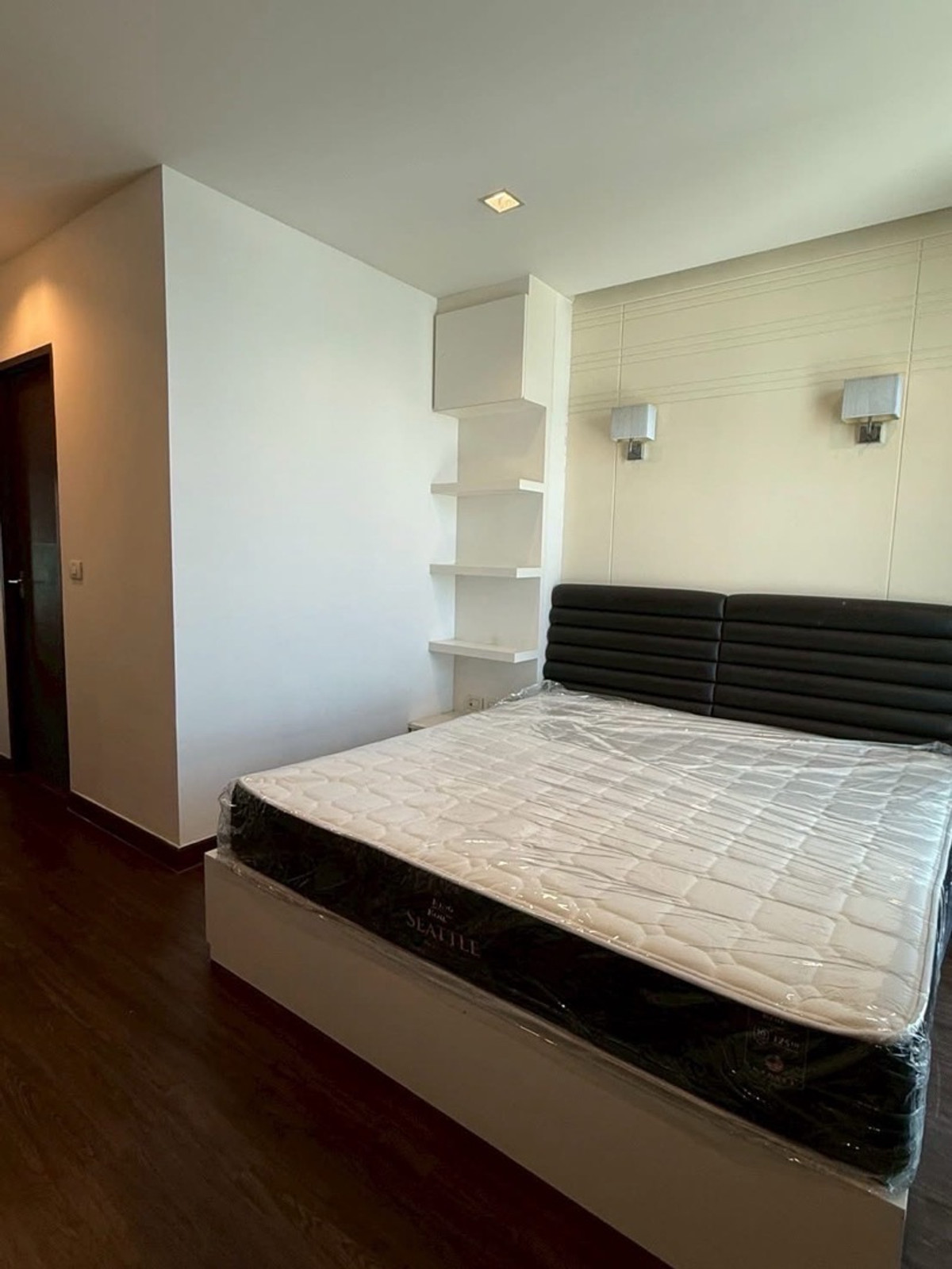For rent, IDEO Q Phayathai, 37th floor, size 75 sq m, 2 bedrooms, 2 bathrooms, price 39,000 baht, BTS Phaya Thai 🚝 For rent, IDEO Q Phayathai, 37th floor, size 75 sq m, 2 bedrooms, 2 bathrooms, price 39,000 baht, BTS Phaya Thai 🚝