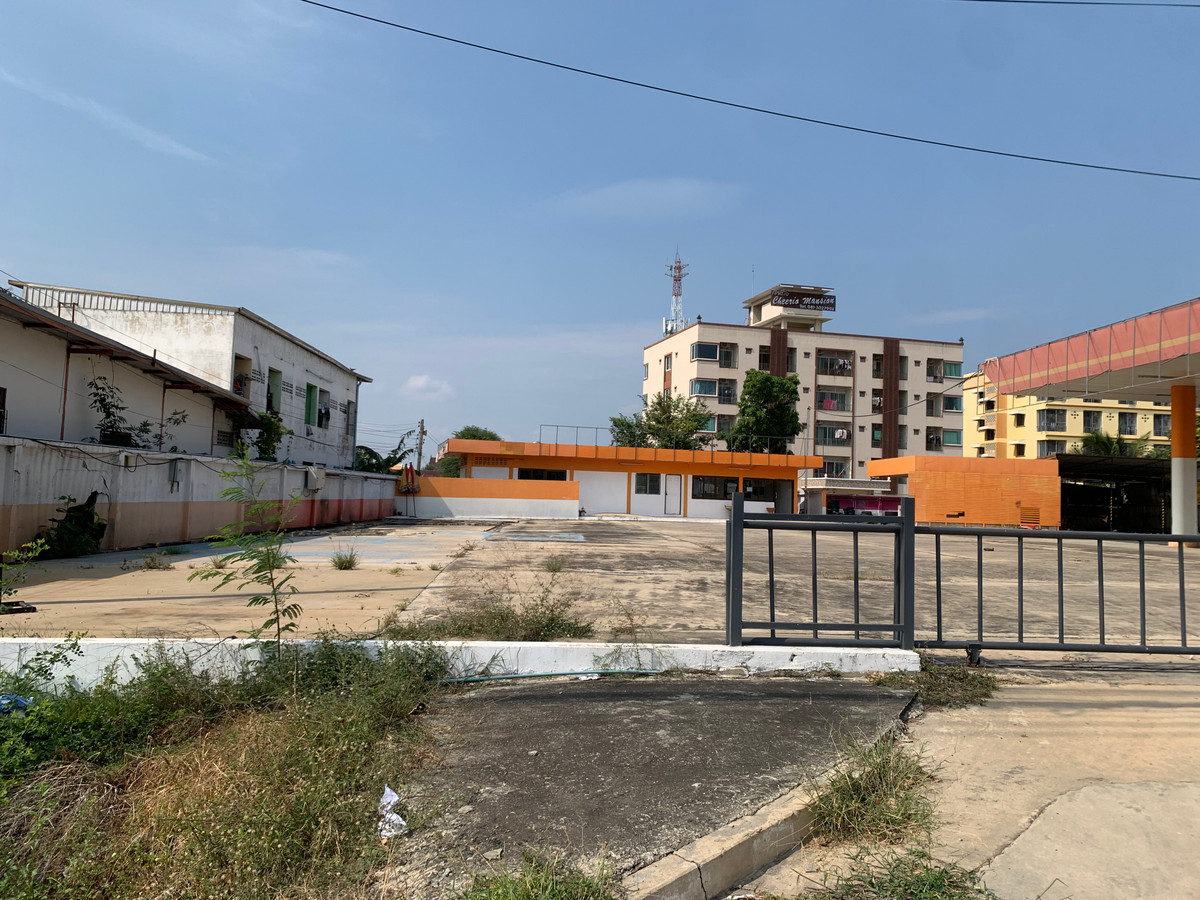 Land for rent Filled with cement floor Fenced and ready for use, 1 rai 1 ngan 10 sq m. – รูปที่ 2