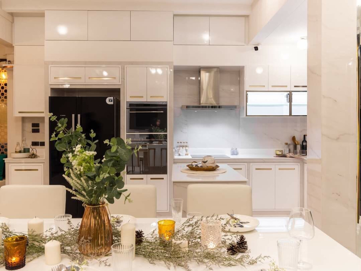 Luxury Townhouse ใจกลางสุขุมวิท 49 ใกล้ รพ. สมิติเวช ลากกระเป๋ามา เข้าอยู่ได้เลย  – รูปที่ 3