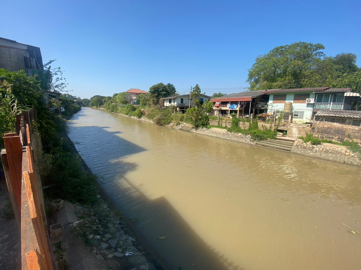 ขายที่ดินพร้อมสิ่งปลูกสร้าง จ.อยุธยา หน้าติดถนน หลังติดคลอง ตรงข้ามโรงเรียนอนุบาล – รูปที่ 3