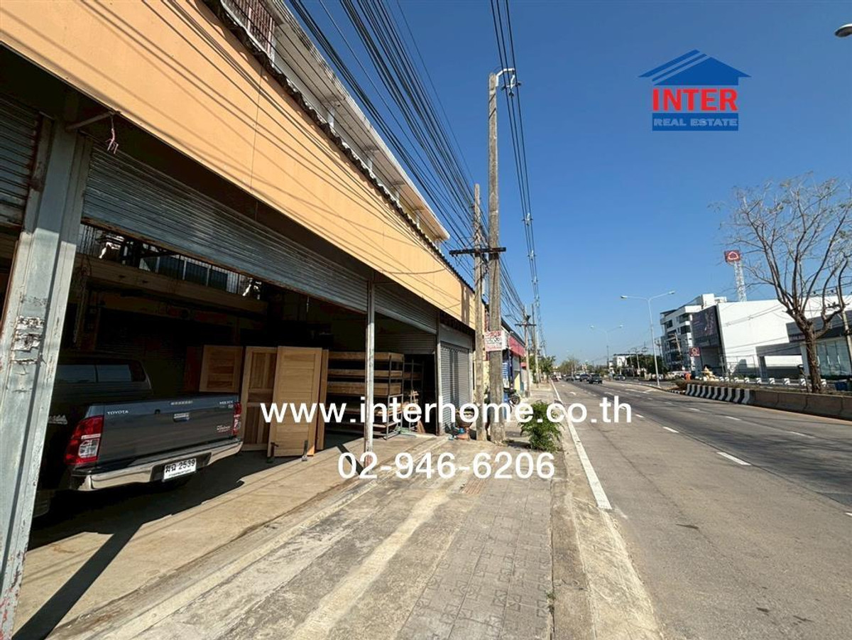 Commercial building, 4 floors, 35.9 sq m. Commercial building near Maruay Market. Opposite Siam Commercial Bank, Nimitmai branch. Next to Nimitmai Road, Lam Luk Ka, Pathum Thani – รูปที่ 3