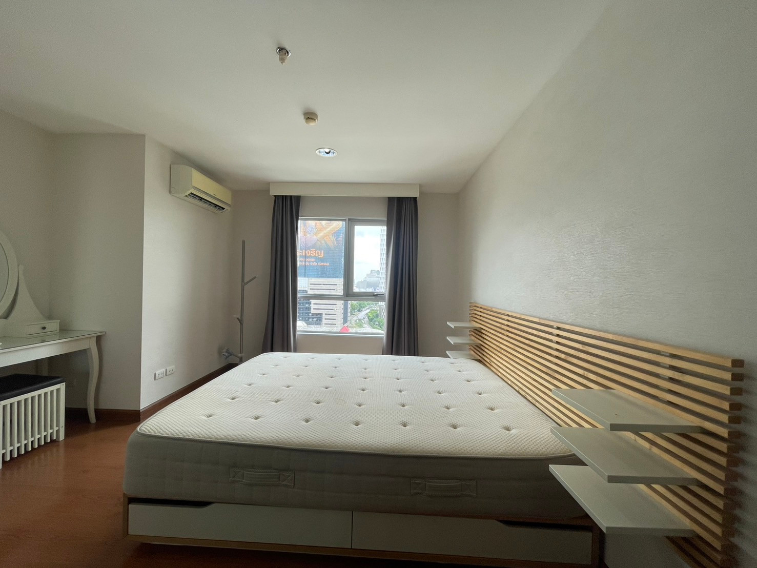 FOR RENT - 1 BEDROOM 438 SQ.M-  READY TO MOVE IN - CALL NOW 094-641-5974