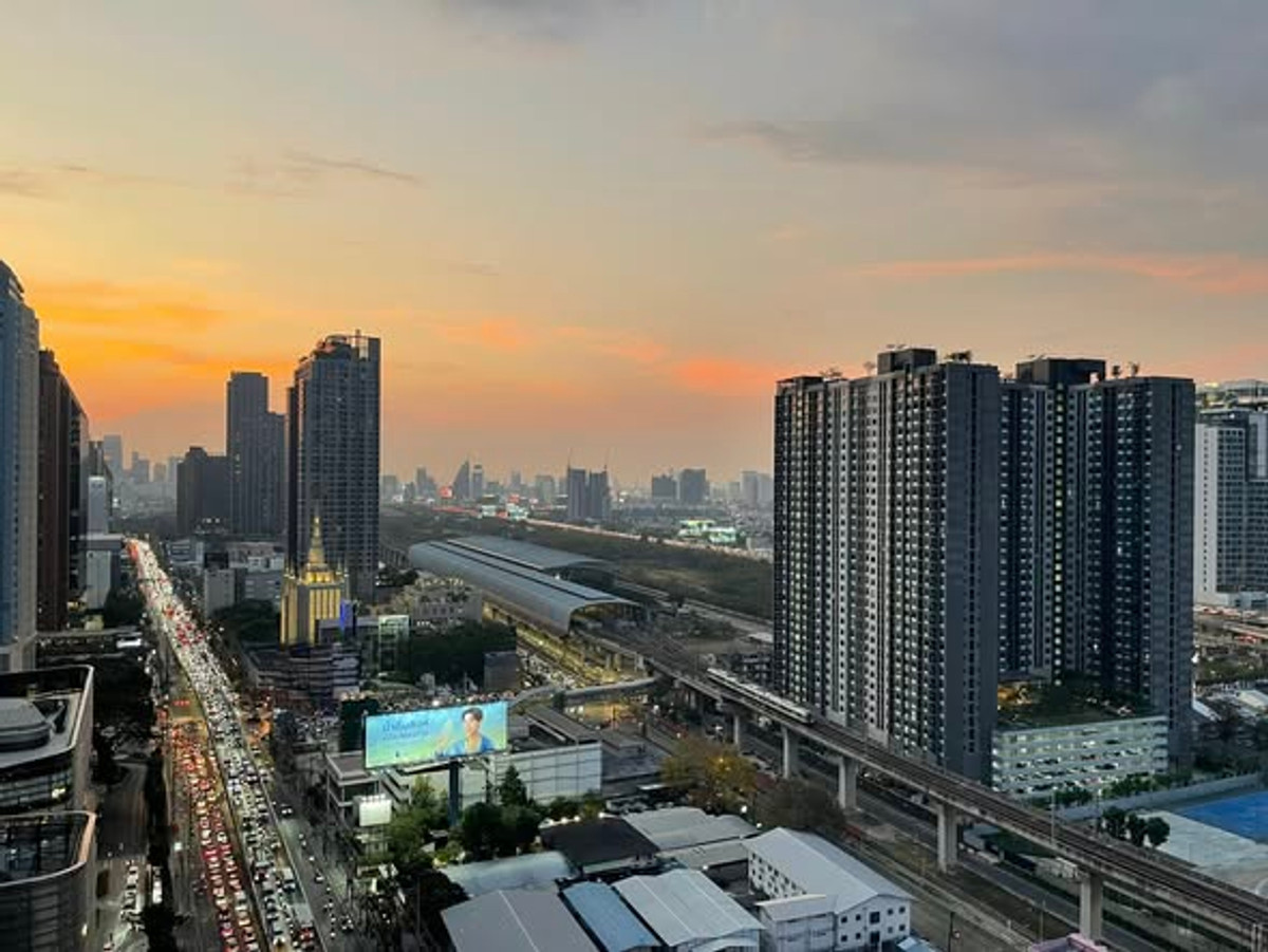 🏢 (ขาย) Penthouse ใจกลางอโศก ✨วิว Panoramic  ❤️💙 My Resort Bangkok 🚅 350 ม. MRT เพชรบุรี 💰 ราคาเพียง 15.50 ล้านบาท