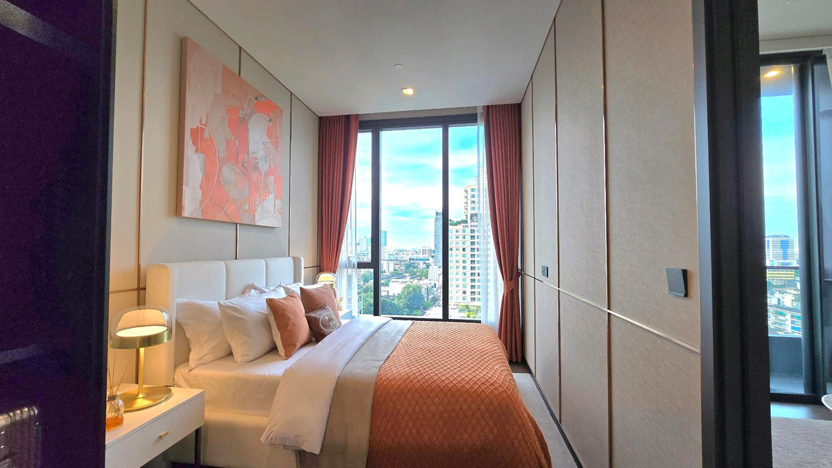 *For Rent* Ultra Luxury Condominium 1 Br furnished furnished(16th floor)