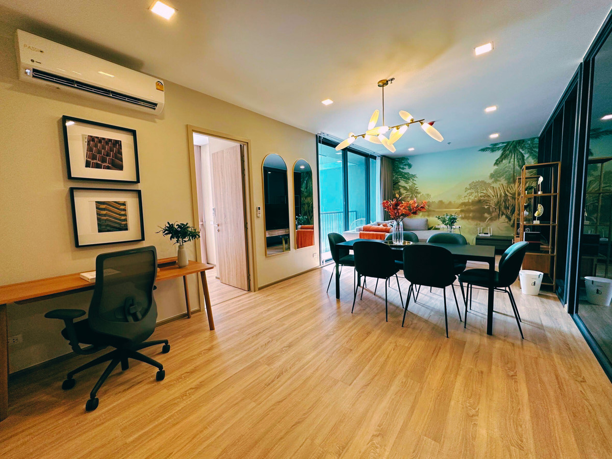 Spacious 3 Bedroom Unit at XT Phayathai Best Value! Spacious 3 Bedroom Unit at XT Phayathai Best Value!