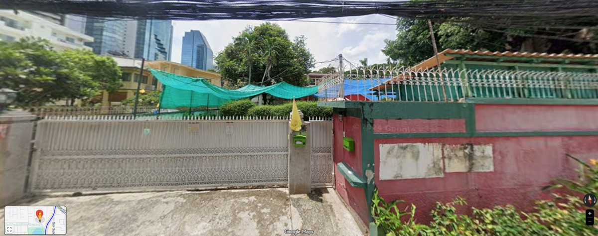 2-story house for rent, Sukhumvit 12 – prime location in the middle of the city 2-story house for rent, Sukhumvit 12 – prime location in the middle of the city