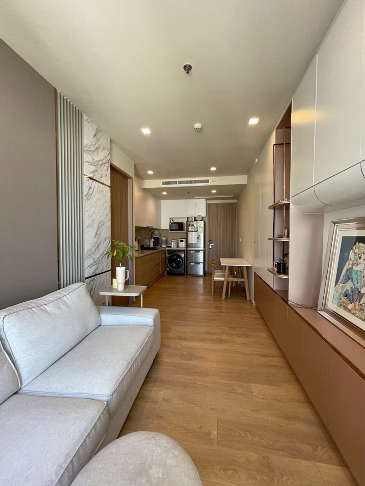 🔥ให้เช่าด่วน🔥Noble Around Sukhumvit 33 ห้องสวย ตกแต่งครบครัน ทั้งเฟอร์นิเจอร์ และ เครื่องใช้ไฟฟ้า พร้อมเข้าอยู่ได้ทันที ใกล้ เอ็มควอเทียร์ 400 เมตร❗