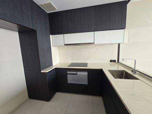 โปรปิดตึก THE ROOM 38 2BED 2BATH 80 ตรม. ราคาเพียง 13.4 mb  สนใจโทร 088-2389494 