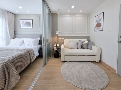 K-6701 Urgent sale! Corner room, newly decorated, LPN On Nut Phatthanakan, ready to move in.