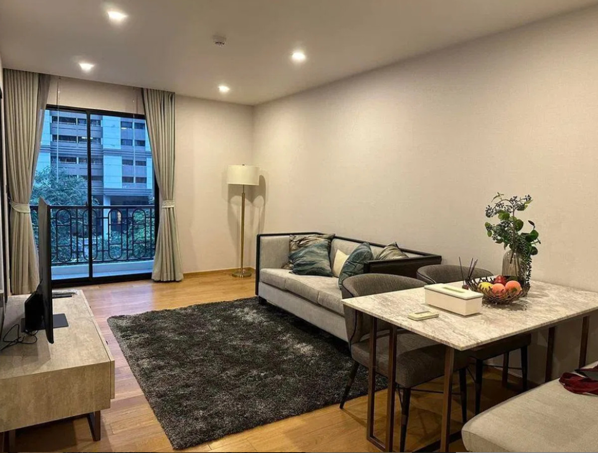 Na Vara Residence 60 sq.m. Please add LINE ID @806qphgn o8415o5483