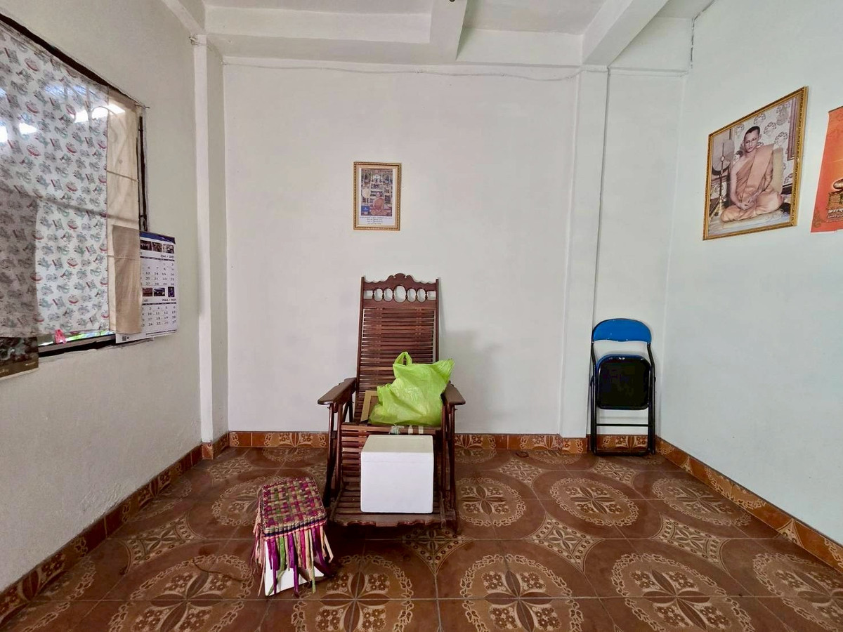 ขายทาวน์เฮ้าส์  หมู่บ้าน วังทอง เสรีไทย 39 ใกล้ตลาดสดแฮปปี้แลนด์ใหม่ – รูปที่ 4
